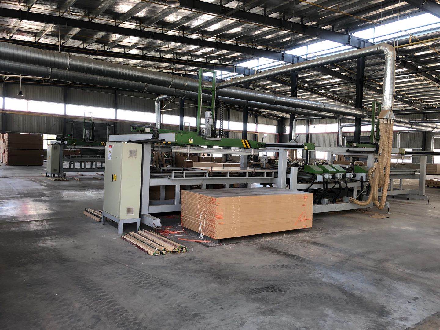 荣翔地板官网背景